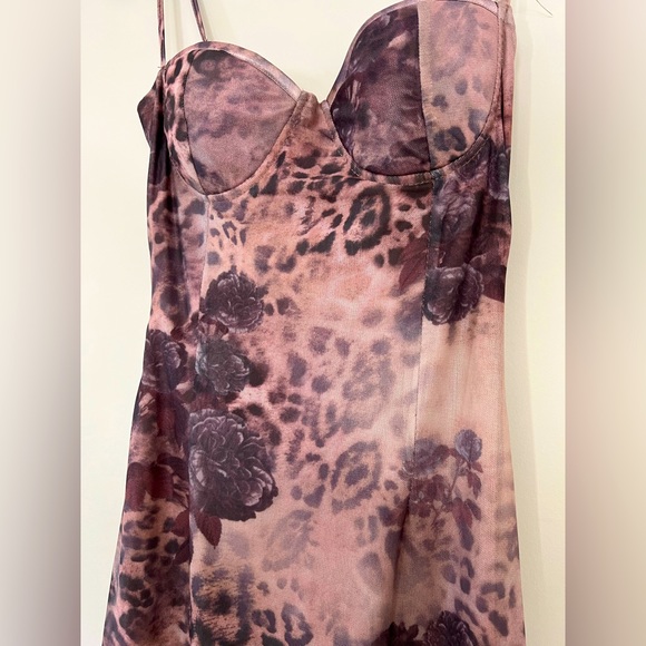 LILY MAXI DRESS - Picture 4 of 7